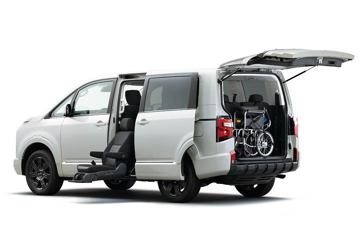 デリカD:5 サイドムービングシート仕様車